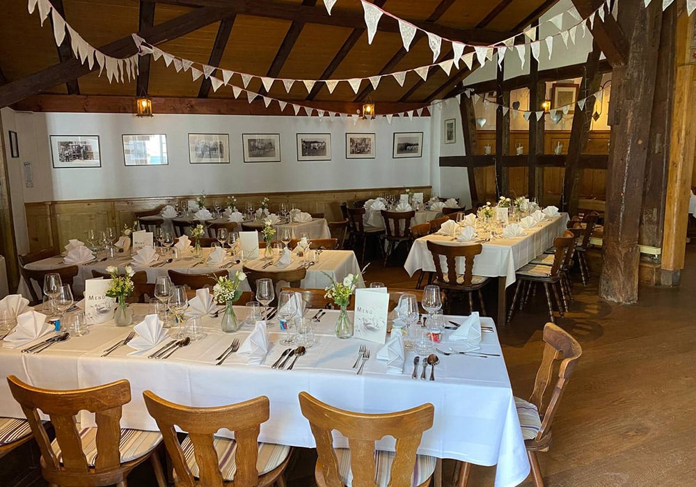 Eventlocations 18 Festliche Dekoration in der Scheune im Löwen Vörstetten für Veranstaltungen aller Art