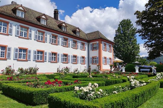 SchlossBuergeln_Sektempfang_Trauung_Garten